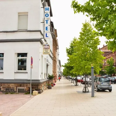Hotel Zum Ostpark 3*